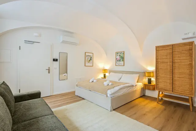 Studio | Naschmarkt | Air conditioning | Apt 39 — accommodation at Cityswap Austria GmbH, Vienna — photo 3 of 10