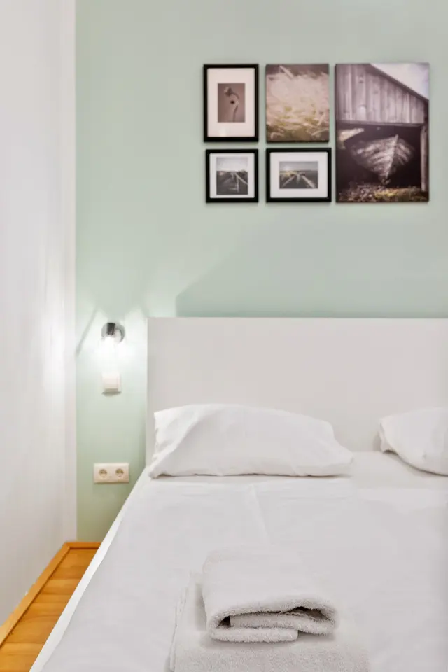 Studio | Naschmarkt | City view | Apt 4 — accommodation at Cityswap Austria GmbH, Vienna — photo 18 of 21