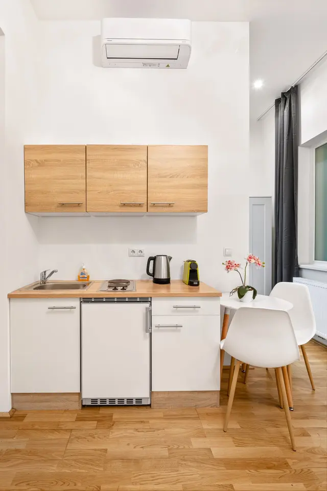 Studio | Naschmarkt | City view | Apt 4 — accommodation at Cityswap Austria GmbH, Vienna — photo 21 of 21