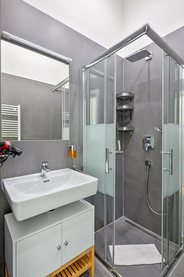 Studio | Naschmarkt | City view | Apt 5 — accommodation at Cityswap Austria GmbH, Vienna — photo 15 of 21