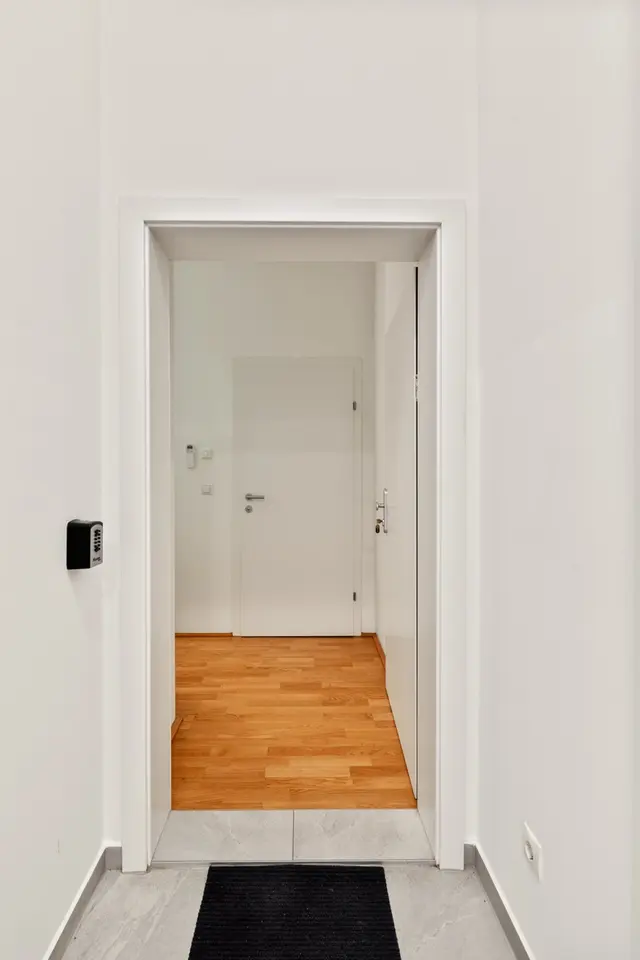 Studio | Naschmarkt | City view | Apt 5 — accommodation at Cityswap Austria GmbH, Vienna — photo 19 of 21