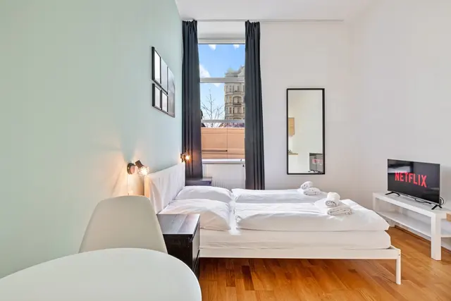 Studio | Naschmarkt | City view | Apt 5 — accommodation at Cityswap Austria GmbH, Vienna — photo 2 of 21