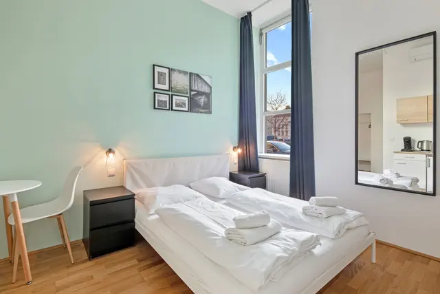 Studio | Naschmarkt | City view | Apt 5 — accommodation at Cityswap Austria GmbH, Vienna — photo 3 of 21