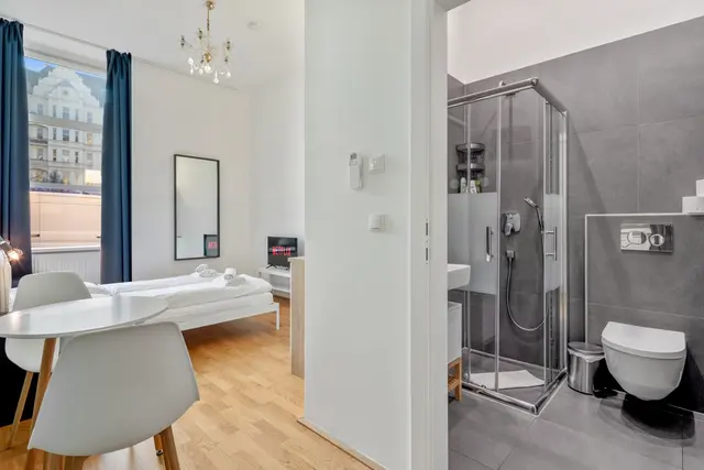 Studio | Naschmarkt | City view | Apt 5 — accommodation at Cityswap Austria GmbH, Vienna — photo 7 of 21