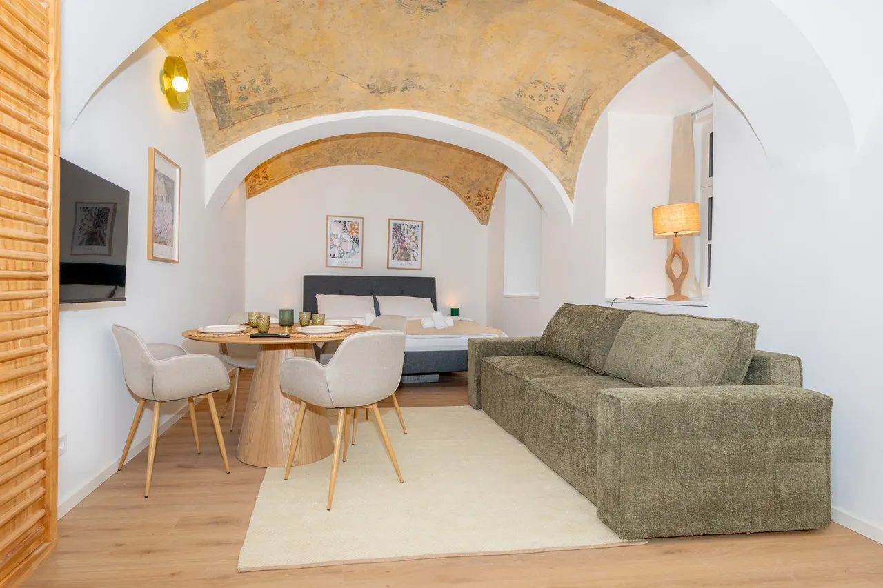 Studio | Naschmarkt | Courtyard view – Cityswap Austria GmbH Vienna