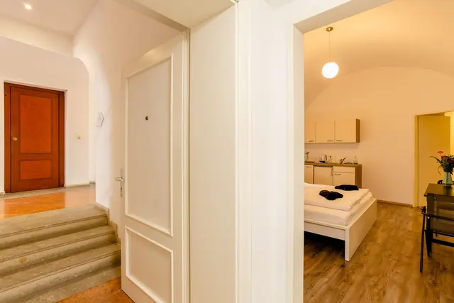 Studio | Old Town | Air conditioning — accommodation at Cityswap Austria GmbH, Vienna — photo 10 of 11
