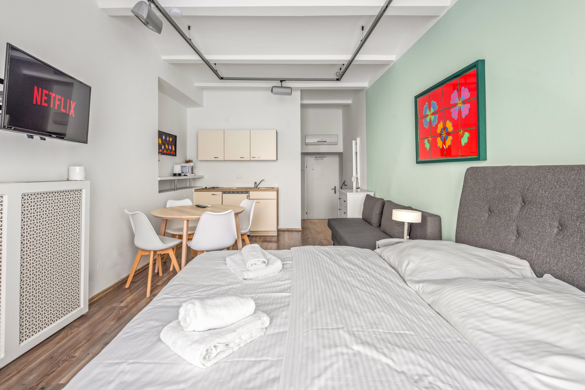 Studio | Old Town | City view — accommodation at Cityswap Austria GmbH, Vienna — photo 4 of 15