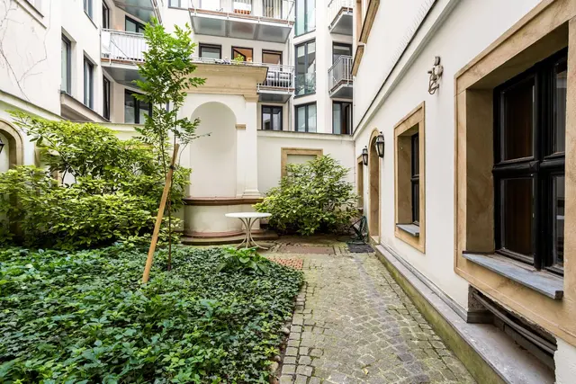 Studio | Old Town | Garden view — accommodation at Cityswap Austria GmbH, Vienna — photo 11 of 17