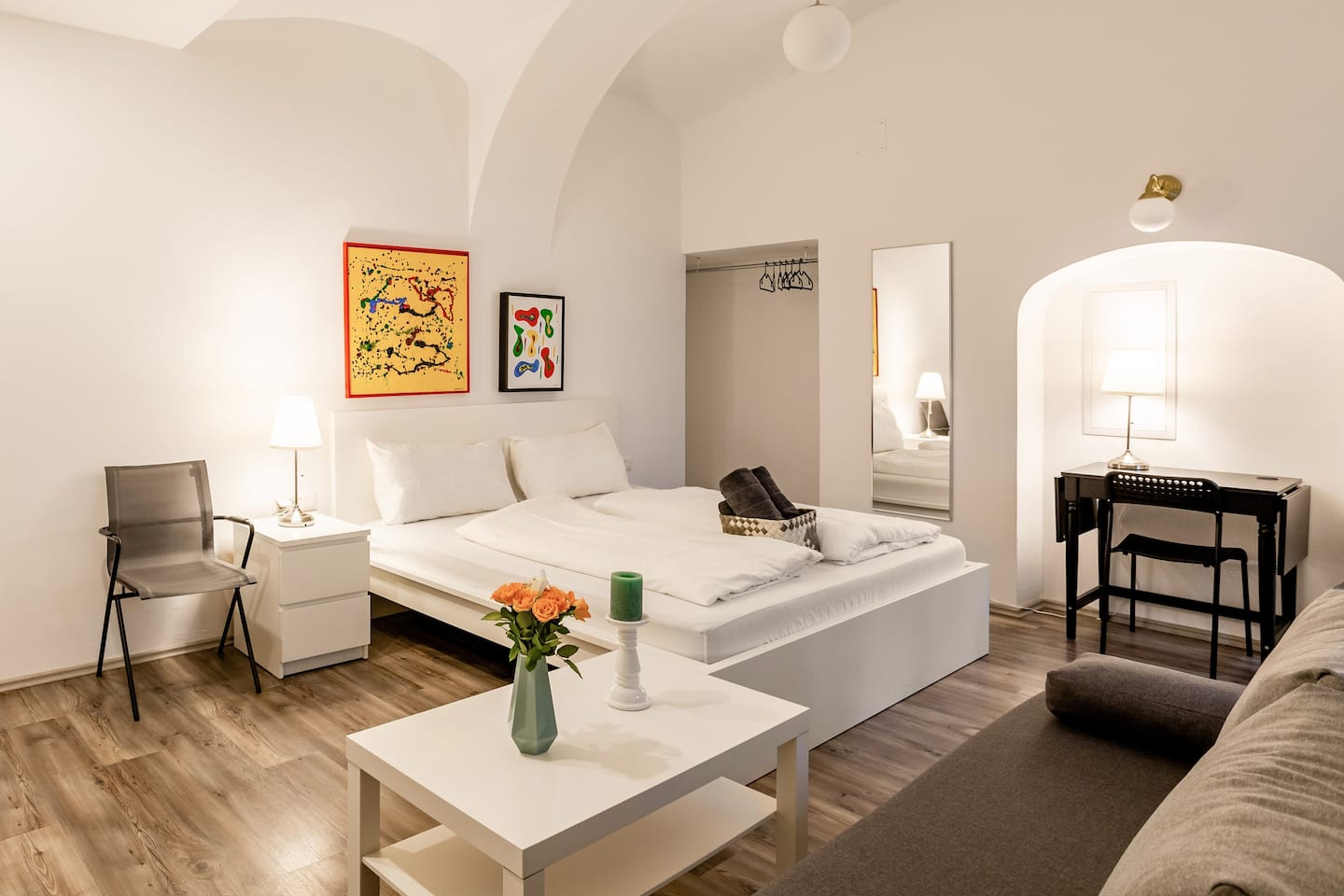Studio | Old Town | Garden view — accommodation at Cityswap Austria GmbH, Vienna — photo 16 of 17