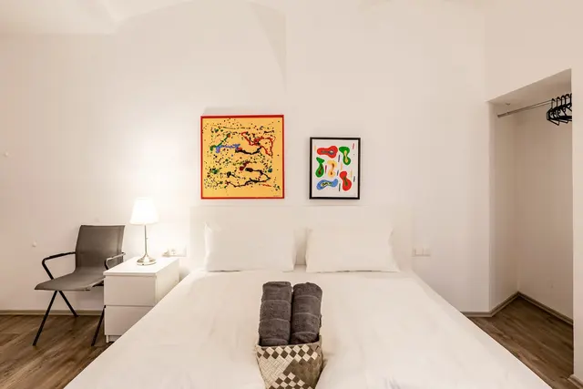 Studio | Old Town | Garden view — accommodation at Cityswap Austria GmbH, Vienna — photo 4 of 17