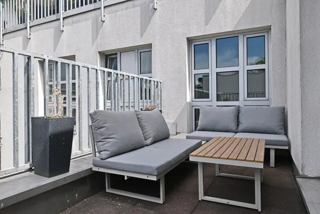 3 Bedroom  Apartment | City view | Free parking | Terrace — apartment at  Cityswap Germany GmbH, Berlin — photo 24 of 38