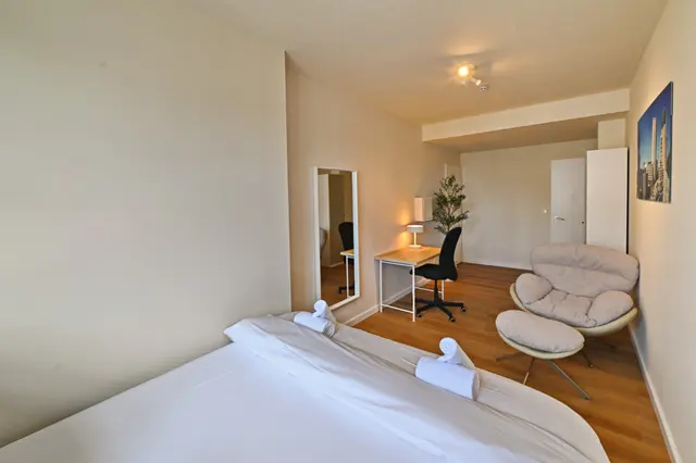 3 Bedroom  Apartment | City view | Free parking | Terrace — apartment at  Cityswap Germany GmbH, Berlin — photo 29 of 38