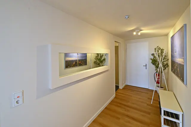 3 Bedroom  Apartment | City view | Free parking | Terrace — apartment at  Cityswap Germany GmbH, Berlin — photo 32 of 38