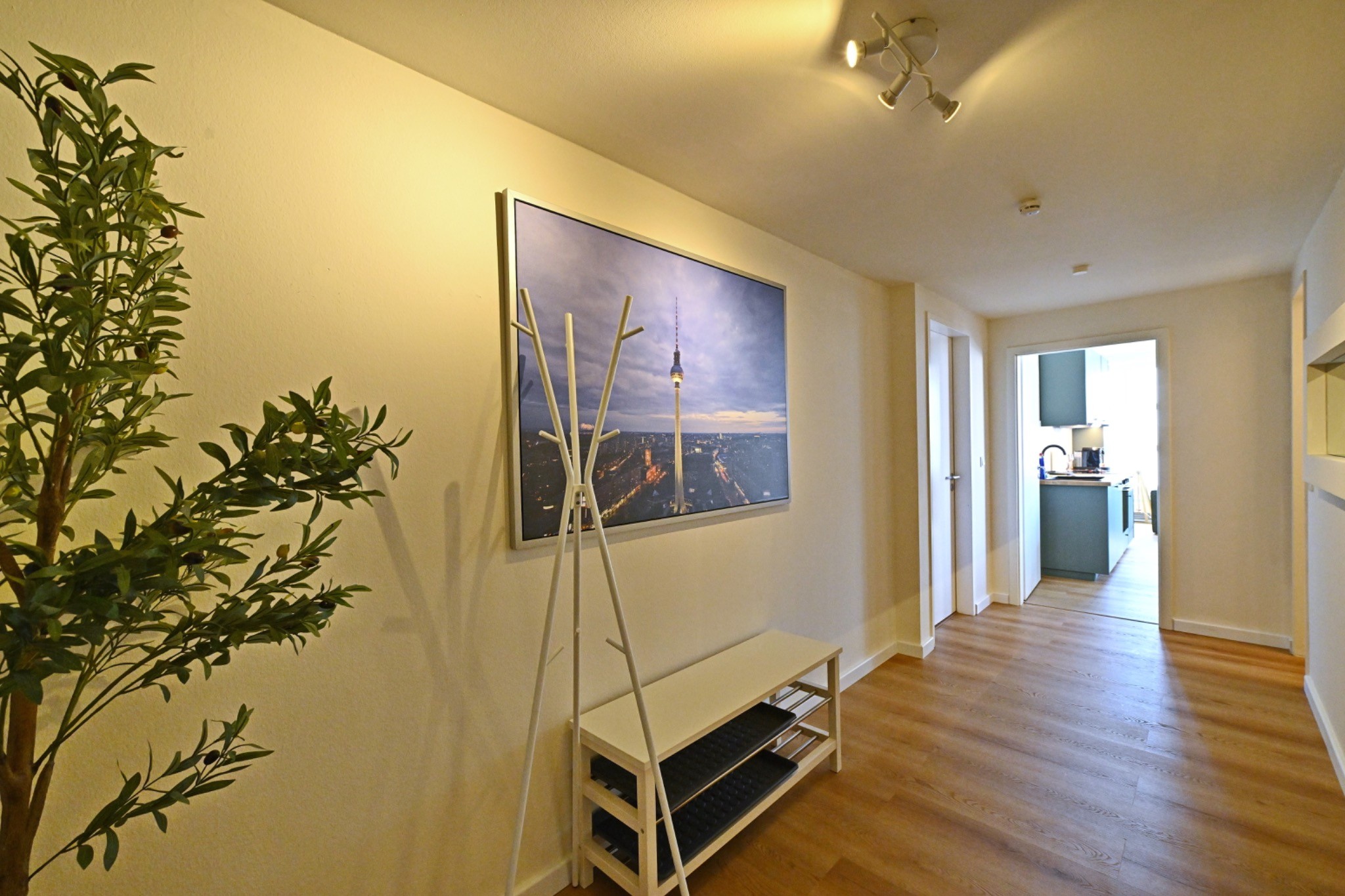 3 Bedroom Apartment | City view | Free parking | Terrace — Cityswap Germany GmbH, Berlin (33/38)