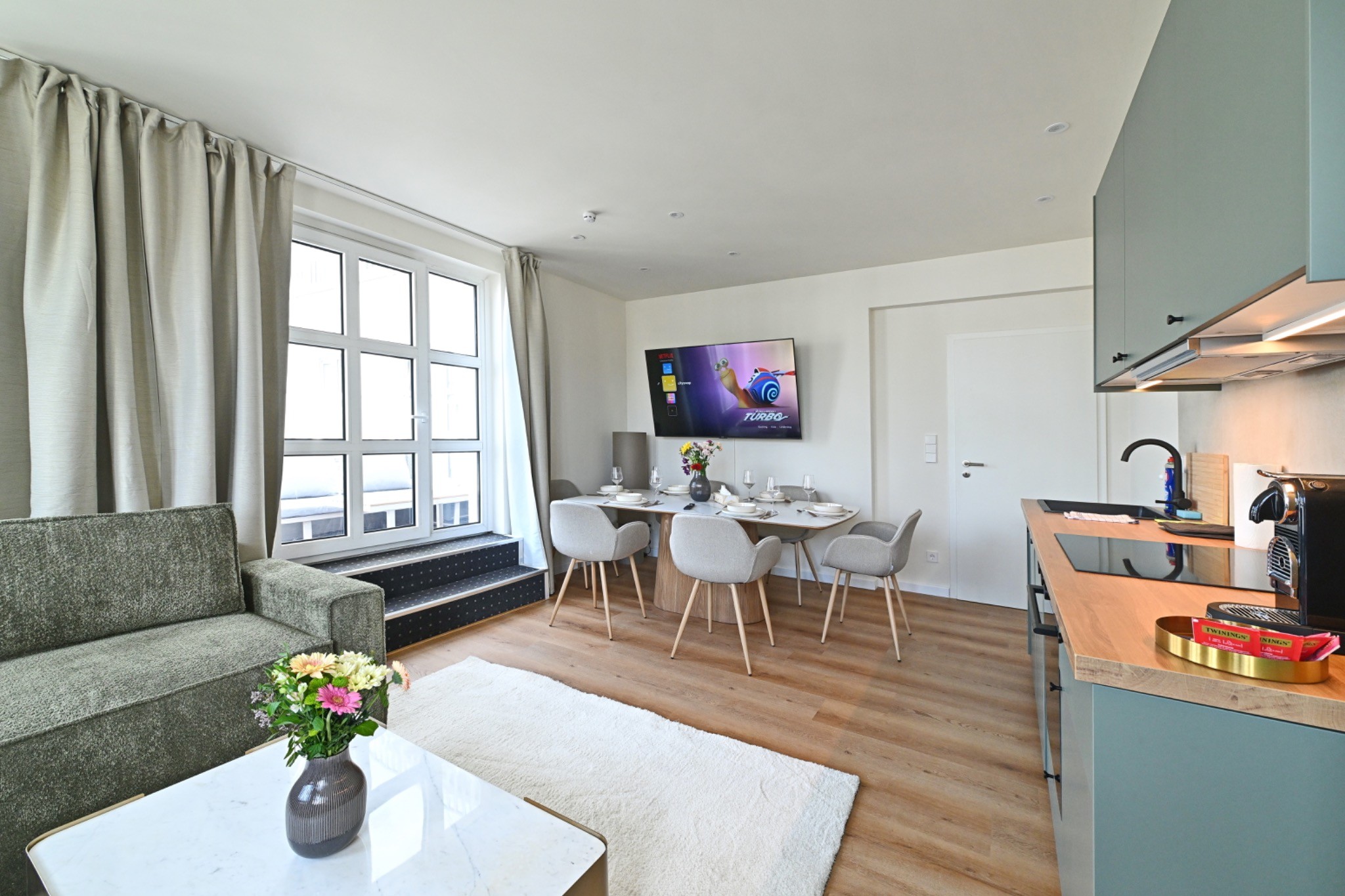3 Bedroom Apartment | City view | Free parking | Terrace — Cityswap Germany GmbH, Berlin (35/38)