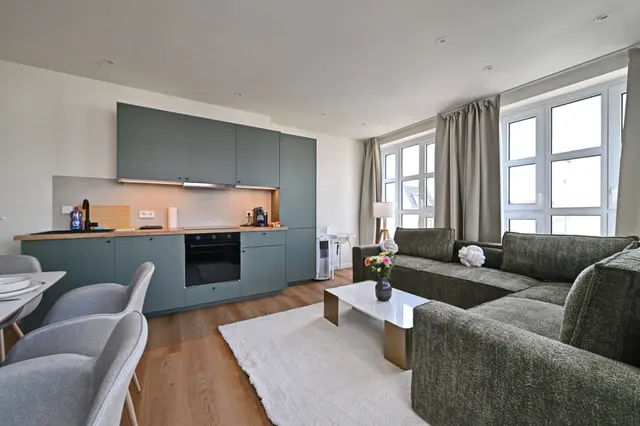 3 Bedroom  Apartment | City view | Free parking | Terrace — apartment at  Cityswap Germany GmbH, Berlin — photo 37 of 38