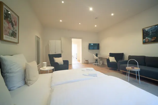 3 Bedroom Apartment | Spacious — apartment at  Cityswap Germany GmbH, Berlin — photo 3 of 17