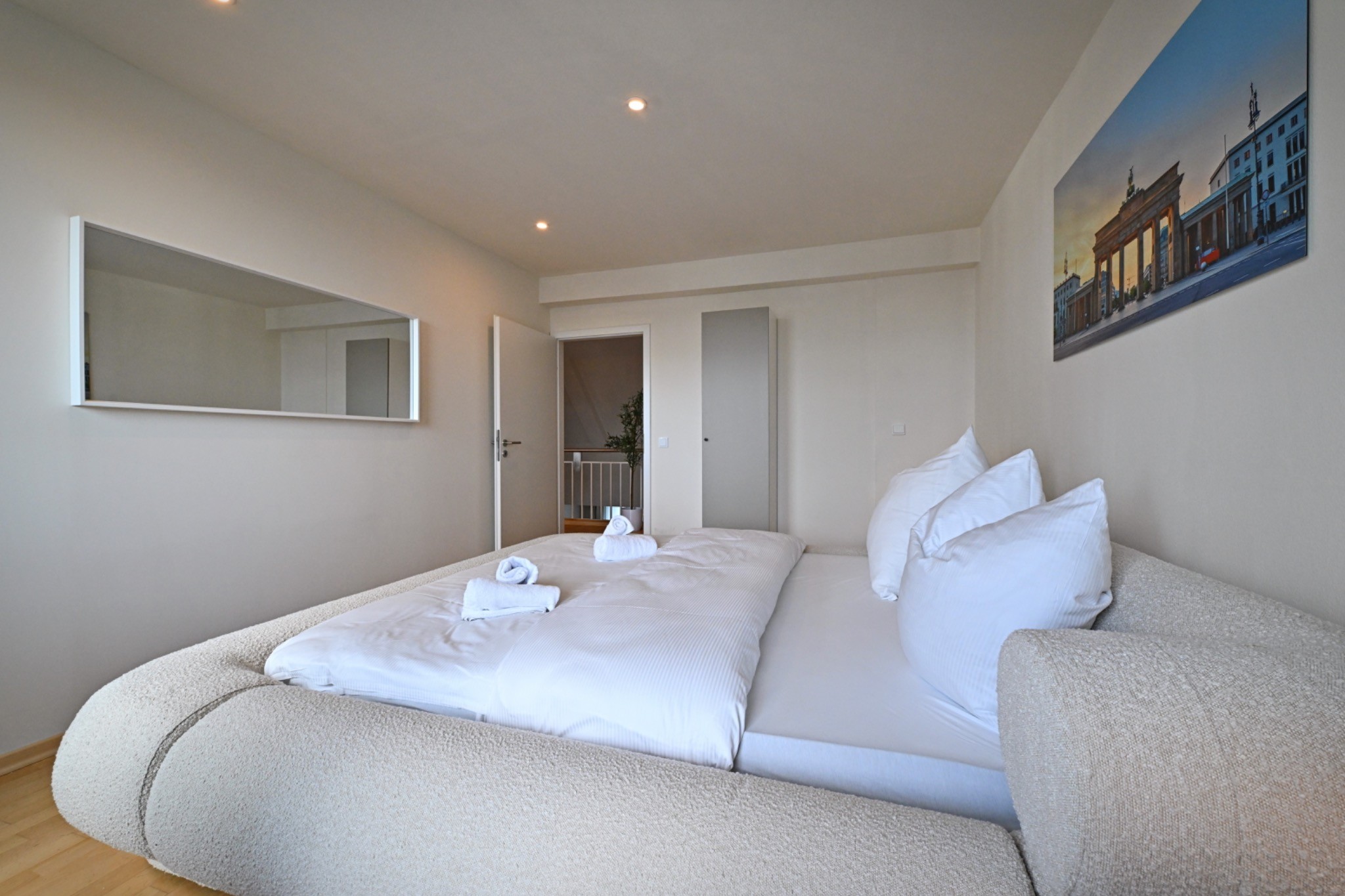 3 Bedroom Duplex Apartment | High Floor | Terrace | Free parking — apartment at Cityswap Germany GmbH, Berlin — photo 19 of 40