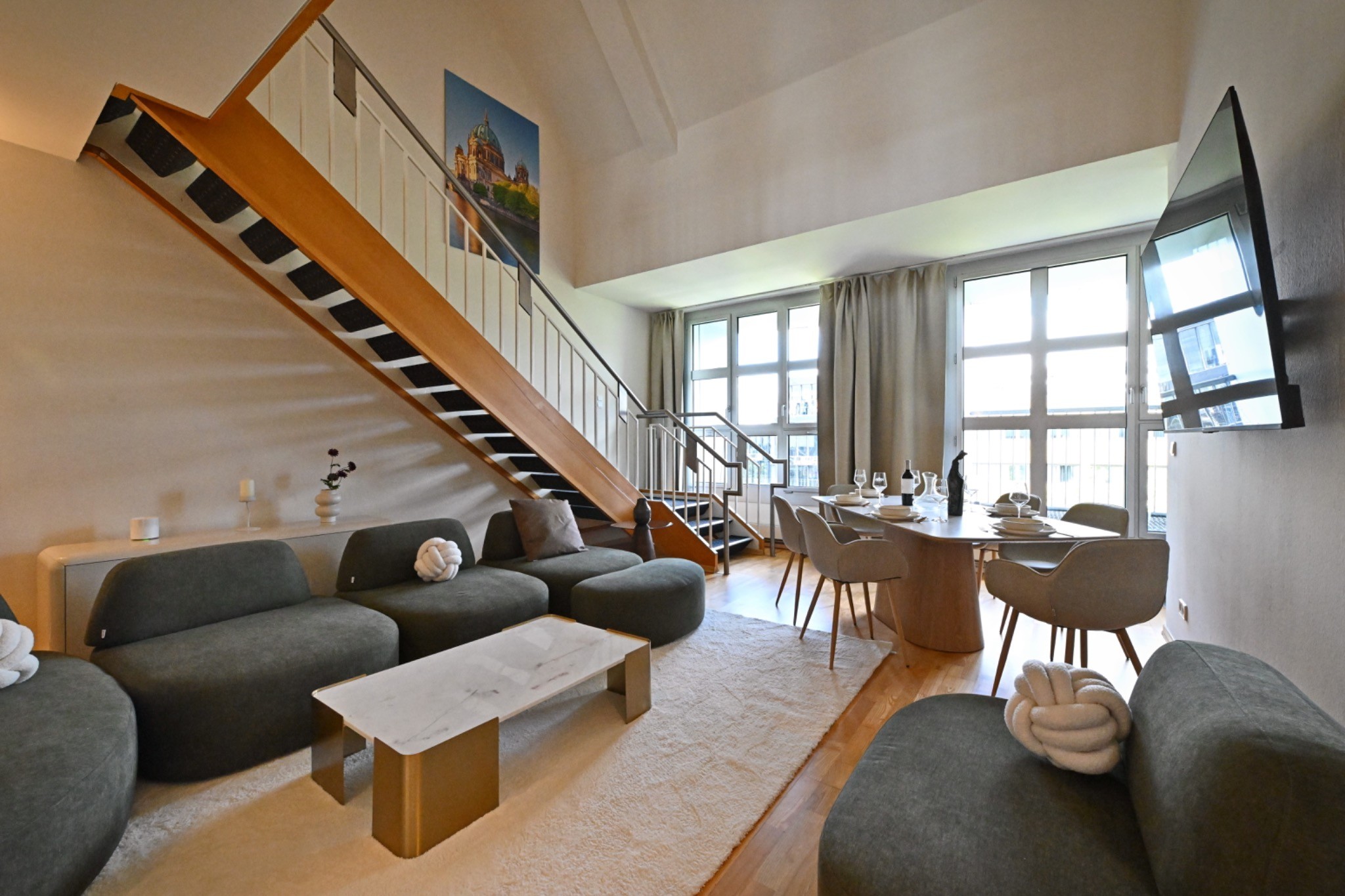 3 Bedroom Duplex Apartment | High Floor | Terrace | Free parking — apartment at Cityswap Germany GmbH, Berlin — photo 3 of 40