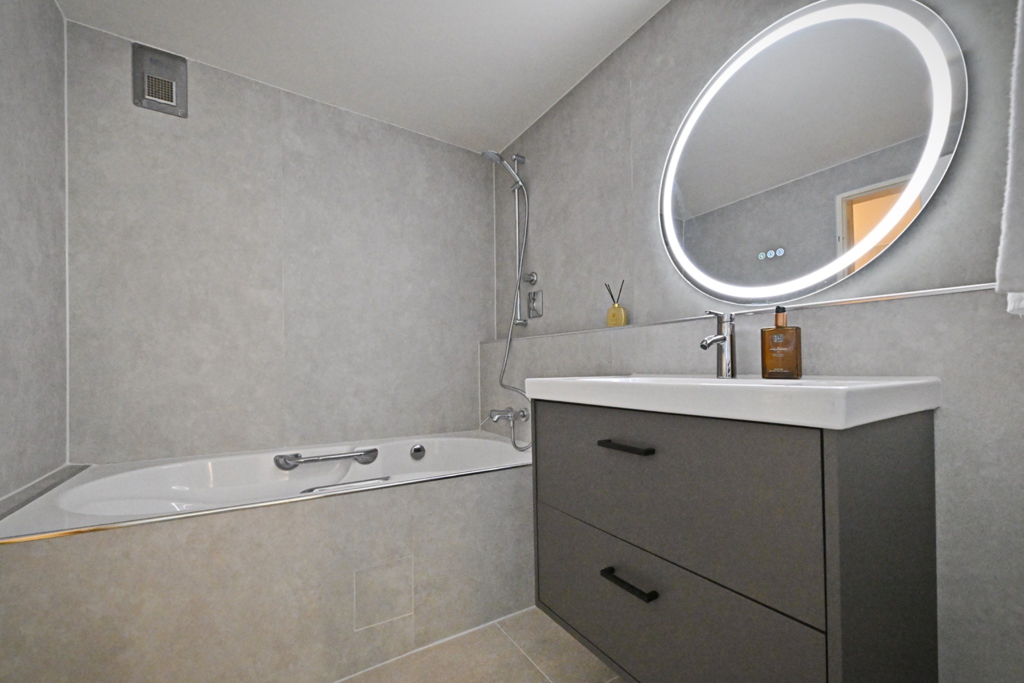 4 Bedroom Duplex Apartment | City view | Free parking  — apartment at  Cityswap Germany GmbH, Berlin — photo 18 of 42