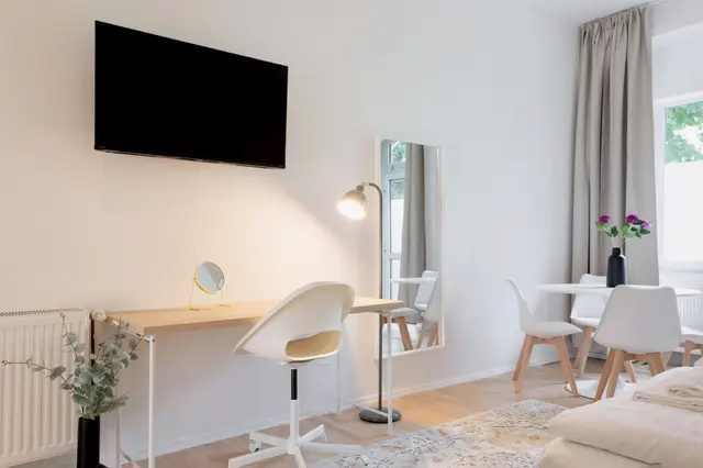 Studio | Ground floor | Smart TV — apartment at  Cityswap Germany GmbH, Berlin — photo 10 of 23