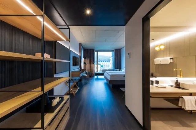 Premium City | Floor to ceiling windows – Das Altmühltal
