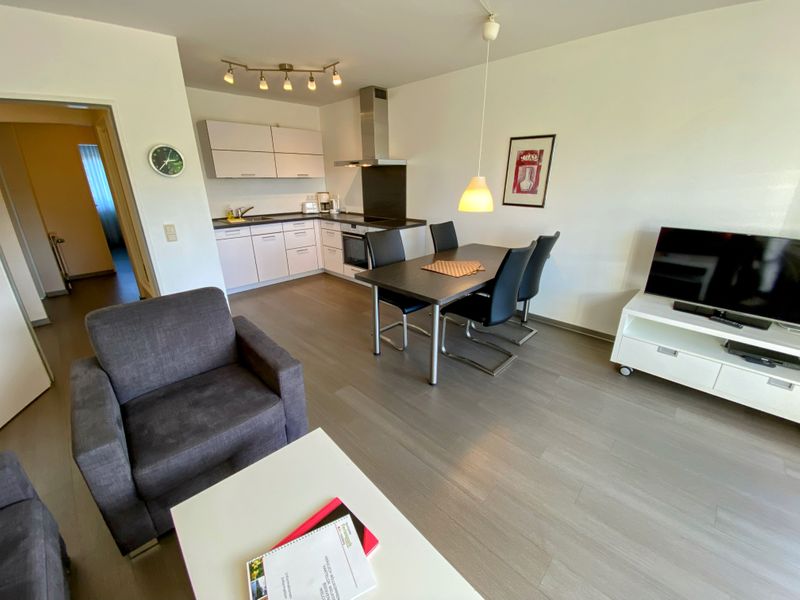 Apartment | Economy | Open-Plan kitchen — apartment at Gemünder Ferienpark Salzberg, Nordrhein-Westfalen — photo 2 of 5