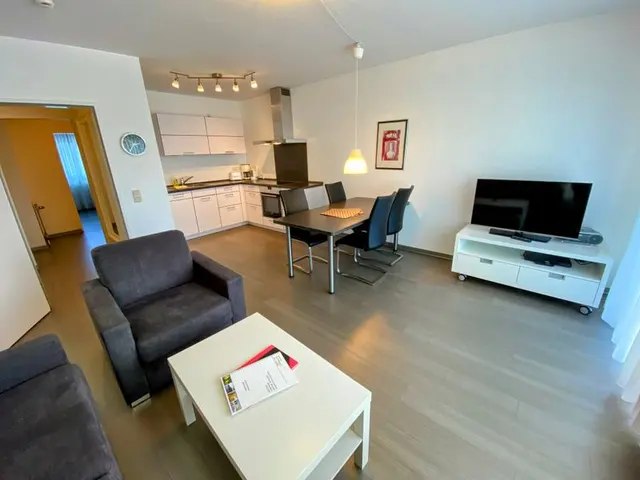 Apartment | Nature View | Open-Plan Kitchen — Gemünder Ferienpark Salzberg, Schleiden-Gemünd (5/5)