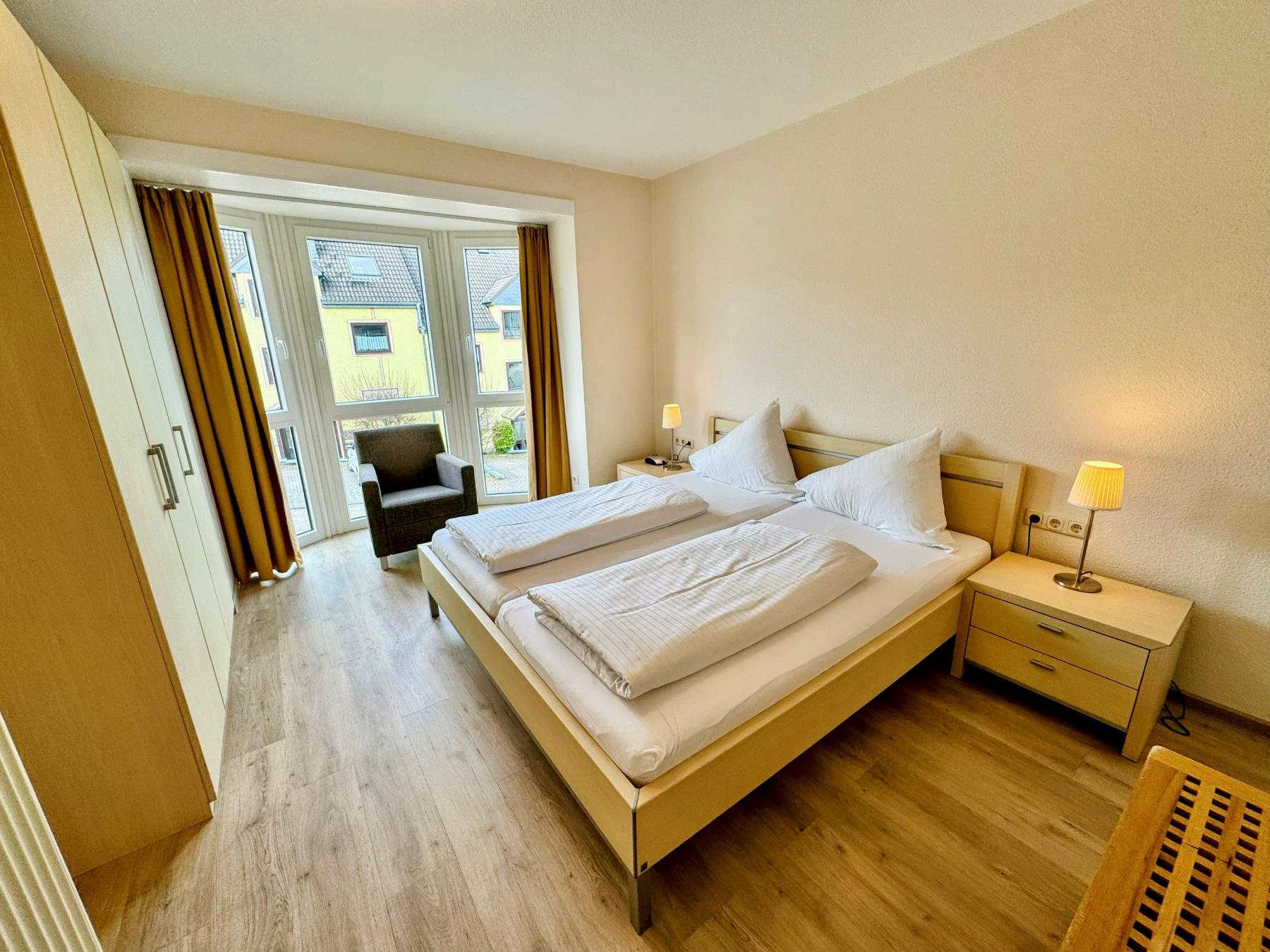 Townhouse with two separate apartments, private parking and front yard — apartment at Gemünder Ferienpark Salzberg, Nordrhein-Westfalen — photo 2 of 8
