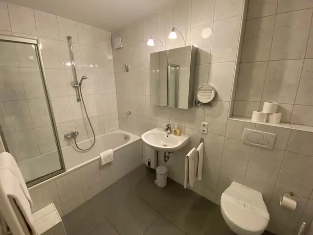 Townhouse with two separate apartments, private parking and front yard — Gemünder Ferienpark Salzberg, Schleiden-Gemünd (5/8)