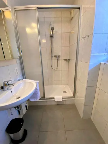 Townhouse with two separate apartments, private parking and front yard — Gemünder Ferienpark Salzberg, Schleiden-Gemünd (6/8)