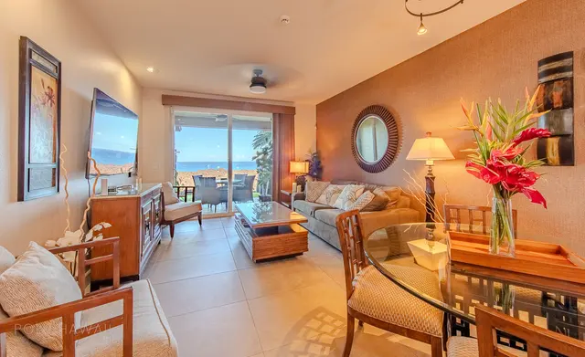 Premium Ocean Front 2-Bedroom | Hali’i Kai 14C – Halii Kai by Polu Resorts