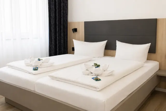 Comfort | Double with city view – HOLI City Apart Hotel Berlin