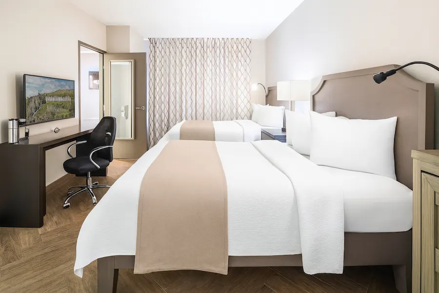 Luminary Double Queen – Hollywood Hotel Los Angeles