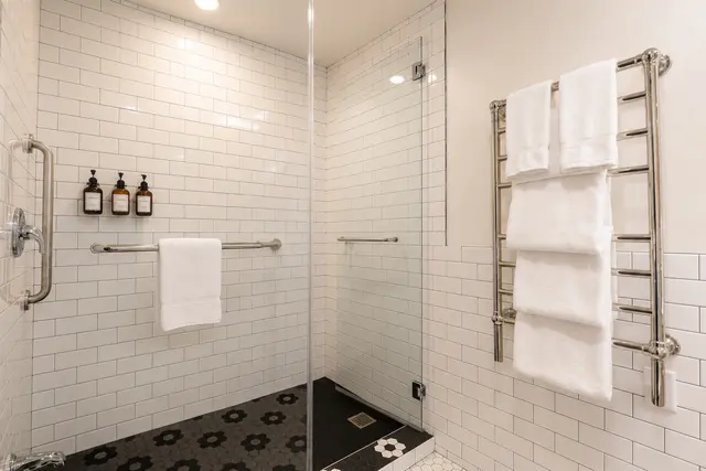 Luminary Double Queen | Top floor facing the pool — room at Hollywood Hotel, Los Angeles — photo 11 of 11