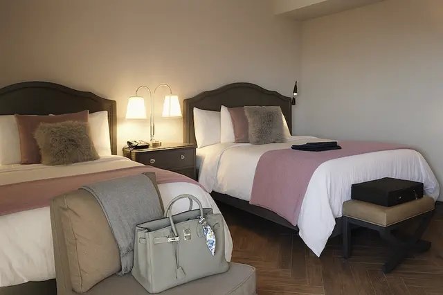 Luminary Four Queen Beds – Hollywood Hotel