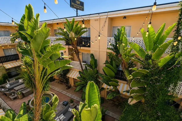 Luminary Queen | Courtyard view and bathtub — Hollywood Hotel, Los Angeles (7/7)