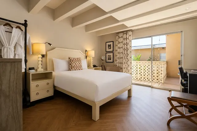Luminary Queen | Sliding door balcony and top floor — Hollywood Hotel, Los Angeles (2/8)