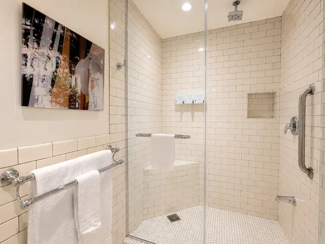 Luminary Queen | Sliding door balcony and top floor — Hollywood Hotel, Los Angeles (8/8)
