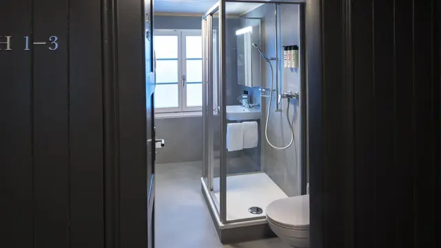 Attic Double Room | Shared bathroom  — room at Hotel Bergidyll - Riders Haven, Andermatt — photo 2 of 3