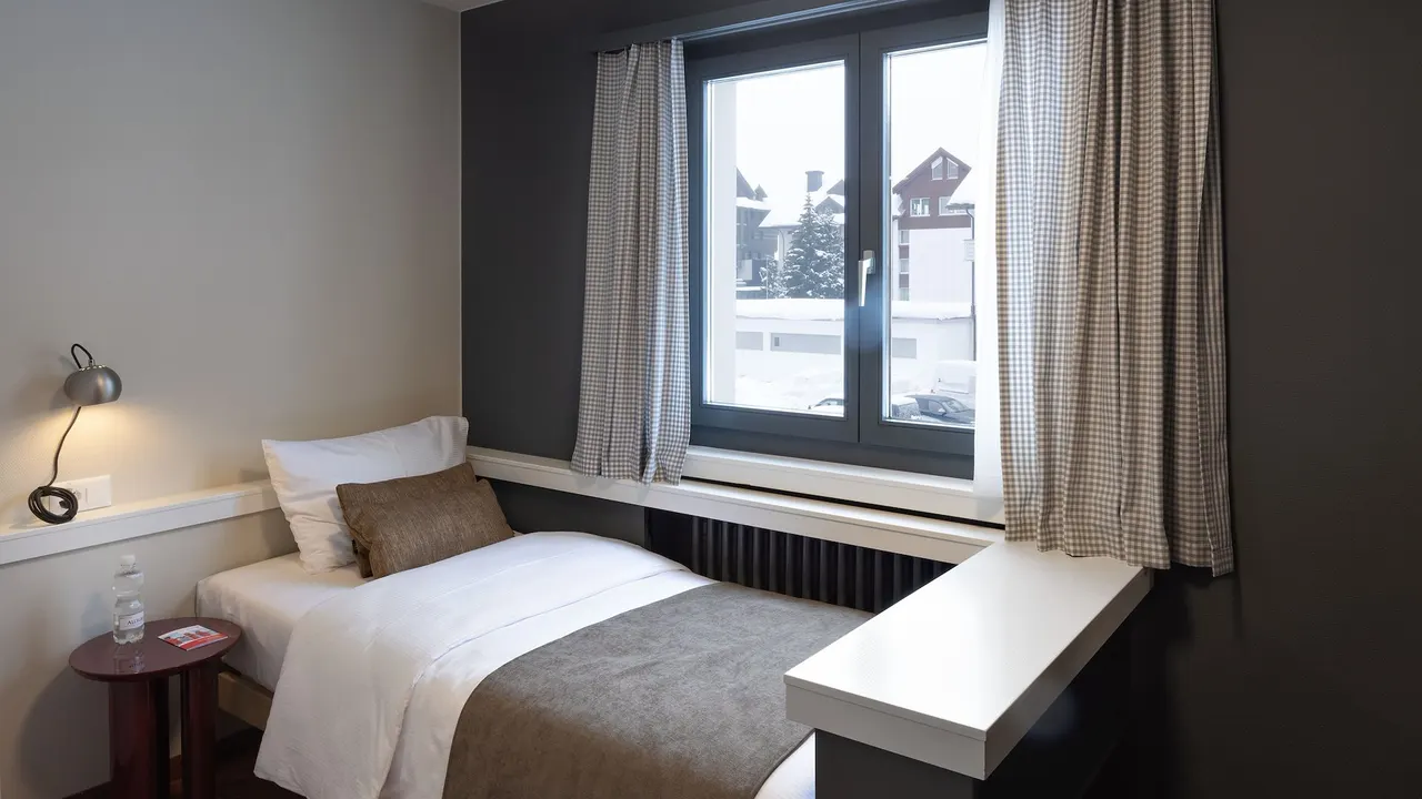 Single Room | Mountain Gemsstock view – Hotel Bergidyll - Riders Haven Andermatt