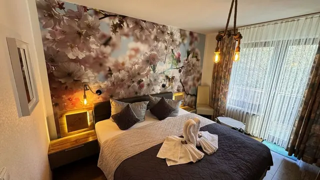 Doppelzimmer | Großer Balkon mit Gartenblick — Hotel Paidion, Braunlage (3/7)