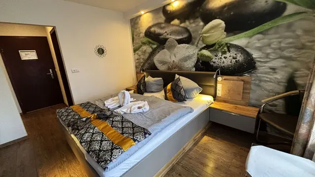 Double Room | Large balcony with garden view — accommodation at Hotel Paidion, Braunlage — photo 2 of 7