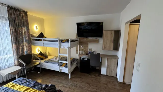 Family Room | Large balcony and close to wellness – Hotel Paidion