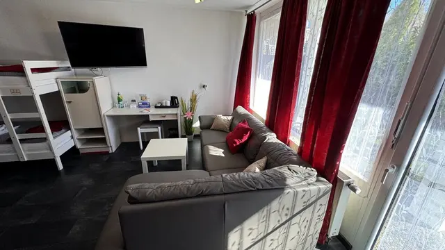 Four Bedroom | with terrace and next to wellness — accommodation at Hotel Paidion, Braunlage — photo 2 of 6
