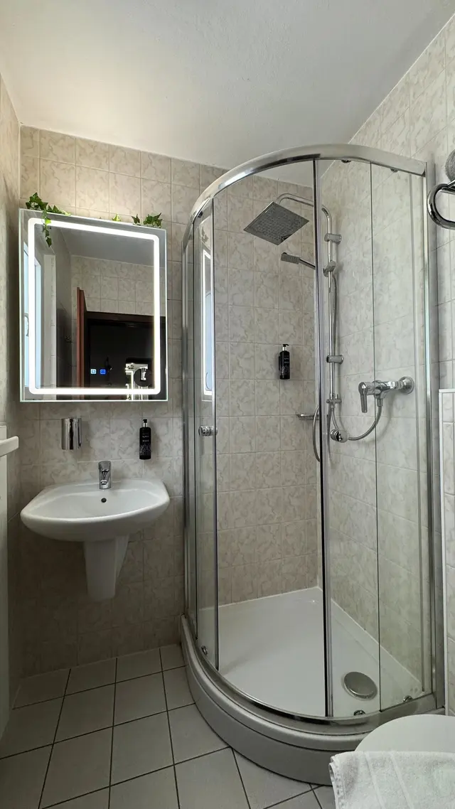 Large Four Bedroom + | With terrace — accommodation at Hotel Paidion, Braunlage — photo 2 of 2