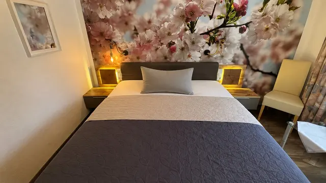Large Single Room | Double Bed with garden view – Hotel Paidion
