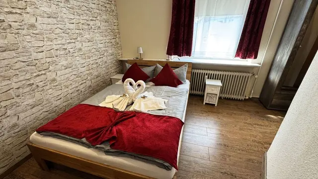 Package Double Room Eco Plus | French Bed – Hotel Paidion