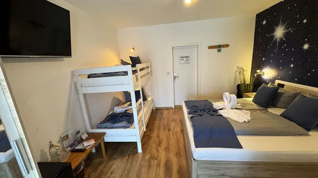 Themed Family Room |  with terrace — Hotel Paidion, Braunlage (2/6)