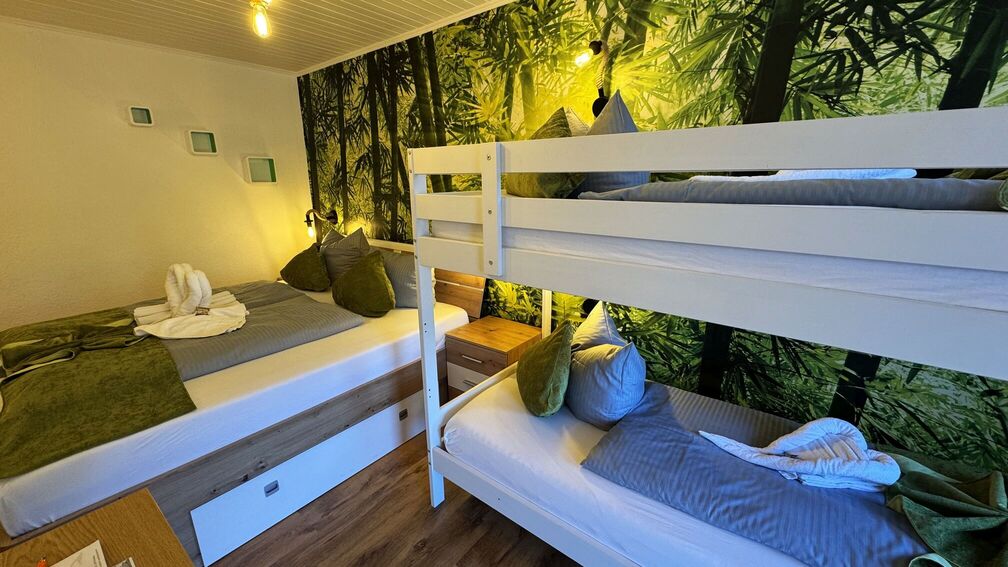Themed Family Room | with terrace — accommodation at Hotel Paidion, Braunlage — photo 3 of 5